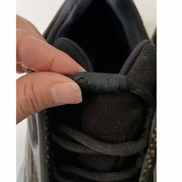 Adidas Yeezys Men's 700 V3's Clay Brown. Size 7 Men-8.5 W streetwear Athleisure - Picture 7 of 12